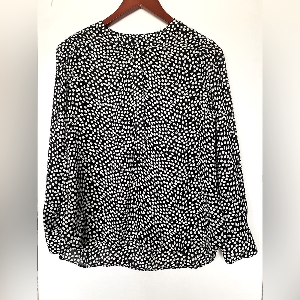 Apt 9- Black White Polka Dot Blouse Work Business Casual W 1/2 Zip -Size PS -C49
